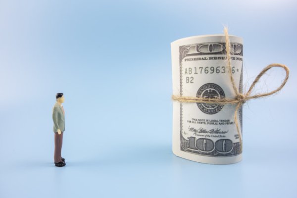 配资查询之家门户 高盛警告美国债长期高利率风险，上调美10年期国债收益率预期至4.5%